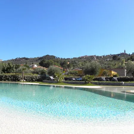 Monolocale Rebi 公寓 *